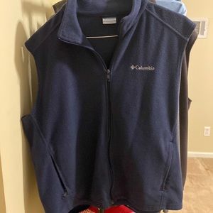 Columbia fleece vest